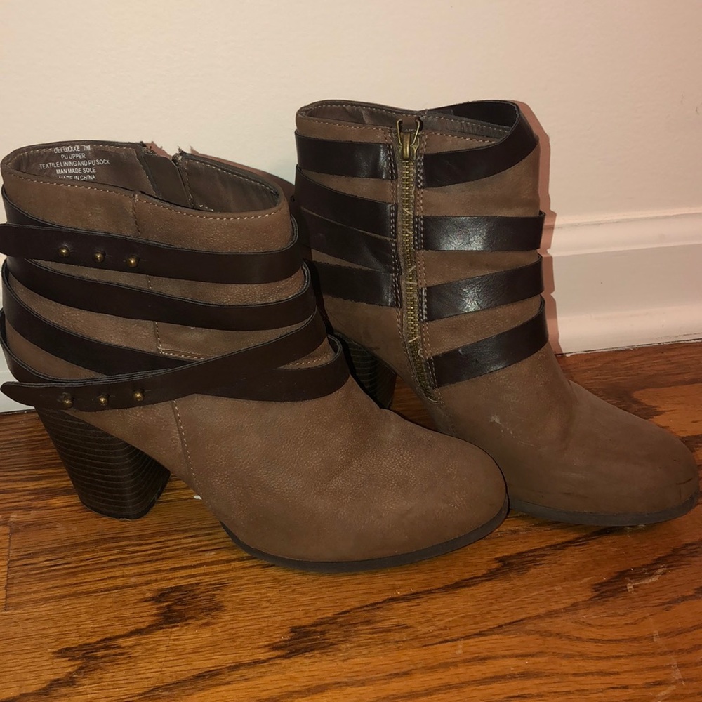 Madden Girl Deluxxxe